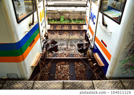 雨季肥薩橙鐵道,從薩摩大川站到泉站的車窗風景(2022年) 雨季肥薩橙鐵道,從薩摩大川站到泉站的車窗風景(2022年) 104811129