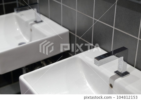 washbasin, basin 104812153