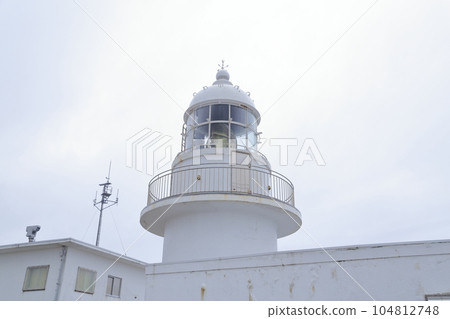 A lighthouse on the northernmost tip of Honshu (Tatsuhisaki Lighthouse, Higashitsugaru District, Aomori Prefecture) A lighthouse on the northernmost tip of Honshu (Tatsuhisaki Lighthouse, Higashitsugaru District, Aomori Prefecture) 104812748