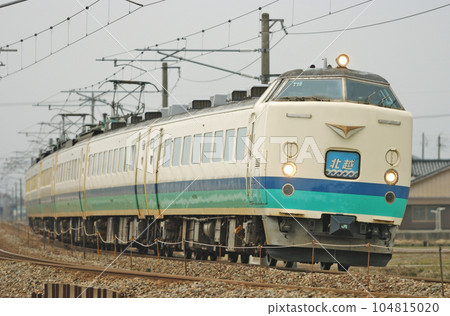 Hokuriku Main Line Nishi-Takaoka - Takaoka JR East 485 series T13 formation (Niigata) Hokuetsu Hokuriku Main Line Nishi-Takaoka - Takaoka JR East 485 series T13 formation (Niigata) Hokuetsu 104815020