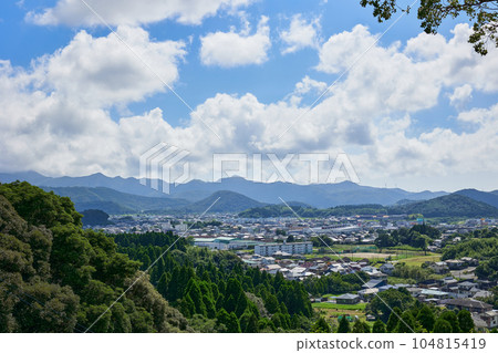 從天神池展望台看到的薩摩川內街景 104815419