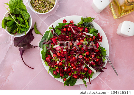 Baked chickpeas and beetroot salad Baked chickpeas and beetroot salad 104816514
