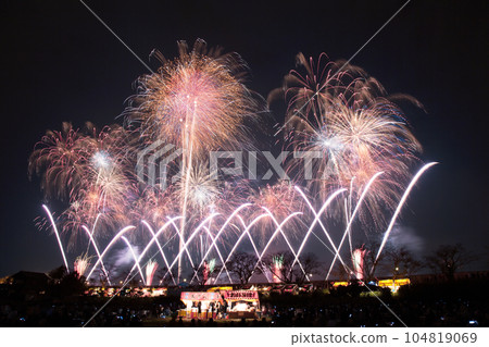 Tsuchiura fireworks display 104819069