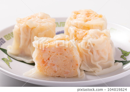 Shrimp Shumai 104819824