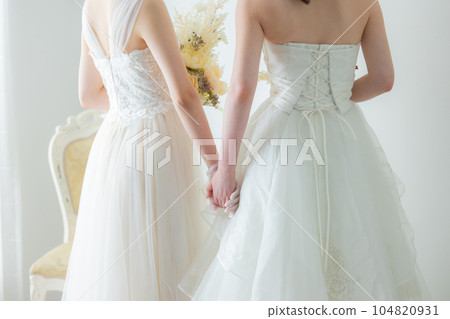 Wedding image of two women 104820931