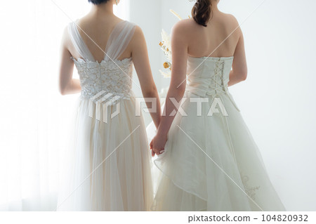 Wedding image of two women 104820932