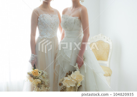 Wedding image of two women 104820935