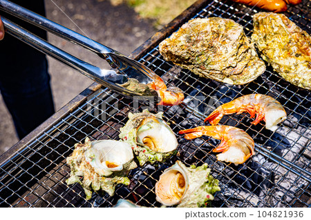 Seafood grilled on the barbecue 104821936