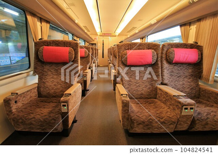 [JR West] Series 287 "Kuroshio" green car 104824541