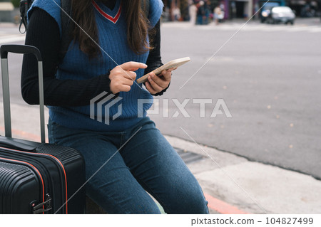 map, smartphone, navigation 104827499