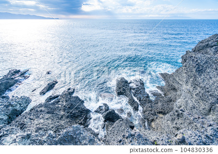 Higamazaki, the northern tip of the Tsugaru Peninsula, a scenic spot 104830336