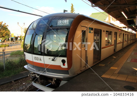 Fukutoshin Line 10000 Series [At Tobu Railway Shinrin Koen Station] 104833416