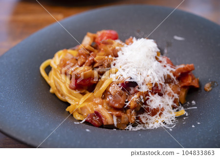 日本餐桌，肉意大利面，肉醬，意大利面 104833863