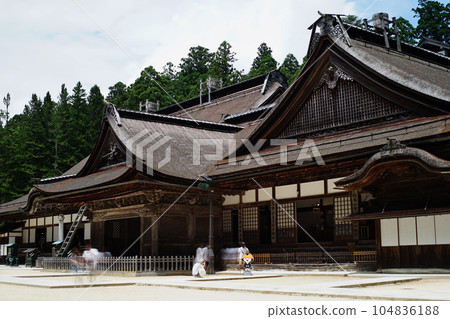 Scenery of Kongobu-ji Temple that governs Koyasan Scenery of Kongobu-ji Temple that governs Koyasan 104836188