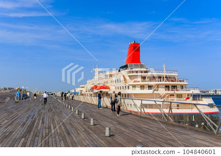 Nippon Maru in port at Osanbashi, Yokohama Port, Yokohama City, Kanagawa Prefecture 104840601