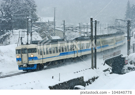 Hokuriku Main Line Isurugi-Kurikara JR West 475 series A09+A04 formation (Kanazawa) Hokuriku Main Line Isurugi-Kurikara JR West 475 series A09+A04 formation (Kanazawa) 104840778