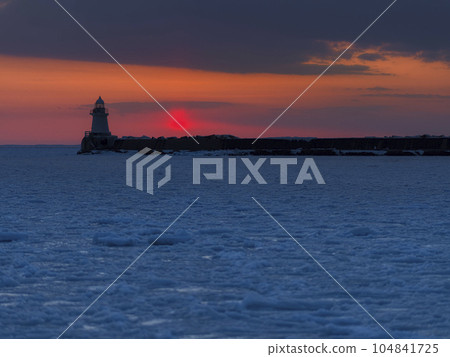 Drift ice sea and Nemuro port lighthouse / Nemuro, Japan Drift ice sea and Nemuro port lighthouse / Nemuro, Japan 104841725
