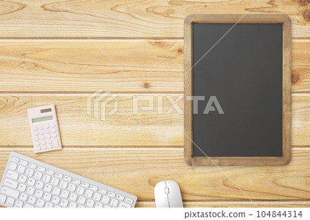 黑板書桌上的風景無人鳥瞰 黑板書桌上的風景無人鳥瞰 104844314