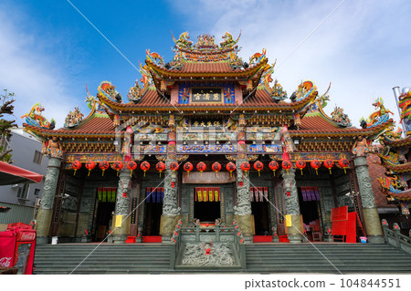 台灣高雄市荷花池、成渝左營慈濟寺 104844551