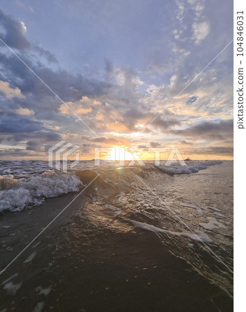 Ocean wave roll 104846031