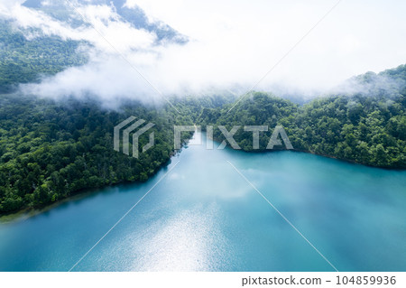 夏季 Okotanpe 湖鳥瞰圖 104859936