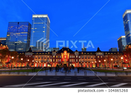 [Tokyo] Night view of JR Tokyo Station (Marunouchi Illumination) 104865268