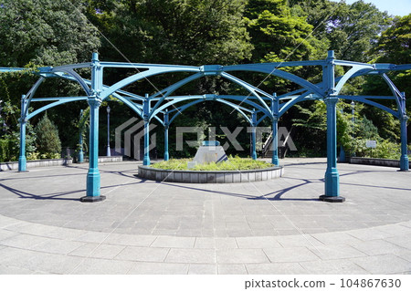 Hill park with a view of the port Pavilion Baltar Hill park with a view of the port Pavilion Baltar 104867630