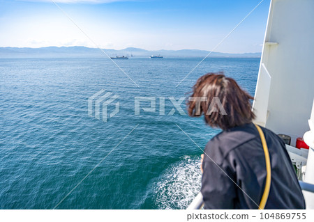乘船旅行 女性 獨自旅行 乘船旅行 女性 獨自旅行 104869755