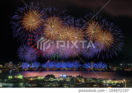 煙花 煙花 104872197