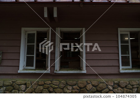 舊窗框 舊窗框 104874305