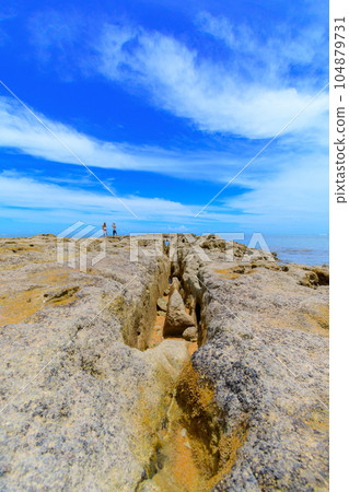View of the reef rocks of Espelho Beach, Porto Seguro - Bahia 104879731