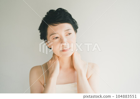 女生 女孩 女性 104883551