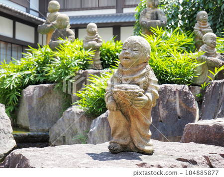 Rokkakudo's Lucky statue 104885877