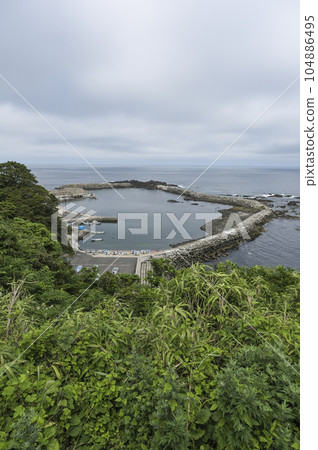 Osu Port with a heart-shaped breakwater Osu Port with a heart-shaped breakwater 104886495