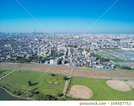 "Chiba Prefecture" Viewing the city center from the sky above Edogawa with a drone "Chiba Prefecture" Viewing the city center from the sky above Edogawa with a drone 104887752