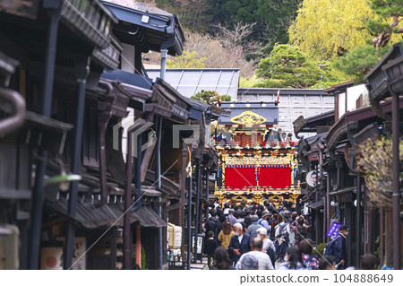 220415 雨天高山節日插畫5g171 104888649