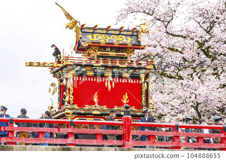 220415 雨天高山節日插畫5G123-2 220415 雨天高山節日插畫5G123-2 104888655