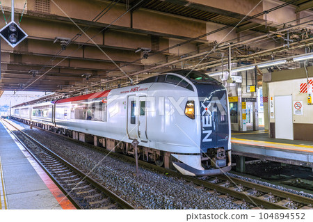 日本橫濱的城市景觀，包括成田特快（領頭車，停在戶塚站） 104894552