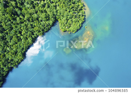 Aerial view of Lake Okotampe in summer (overhead view) 104896385