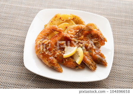 garlic shrimp garlic shrimp 104896658