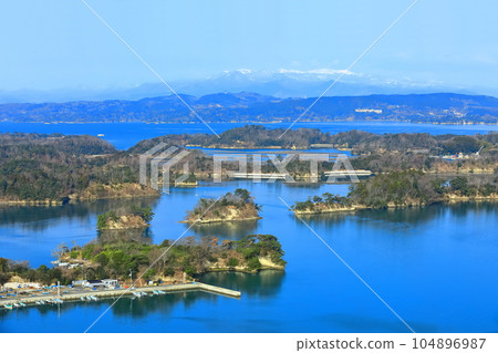 [Miyagi Prefecture] Matsushima Bay and Zao mountain range in fine weather (Japan's three most scenic spots) 104896987
