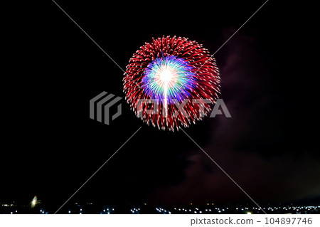 大曲花火大會 2022 雨或晴花火大會 第 94 屆全國花火大會 8 月 27 日 秋田縣大仙市 104897746