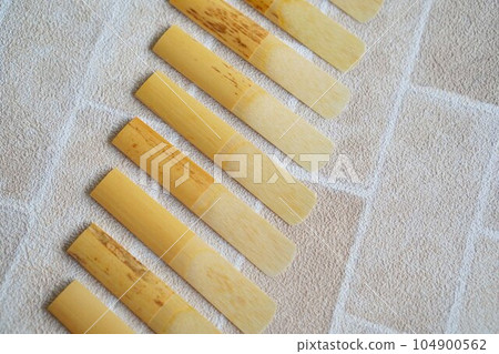 I bought a reed for my clarinet. Reeds arranged after opening the box. I bought a reed for my clarinet. Reeds arranged after opening the box. 104900562