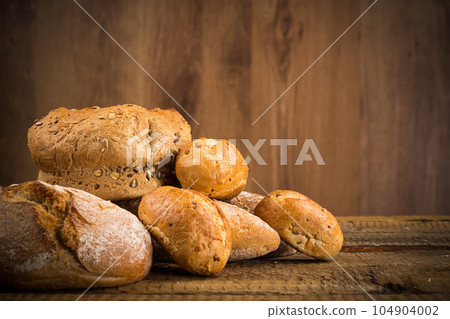 Close-up of traditional bread 104904002