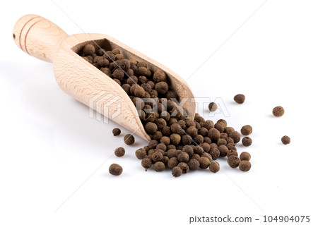 Wooden shovel with black peppercorn Wooden shovel with black peppercorn 104904075