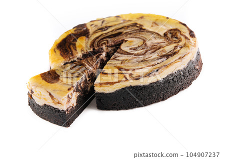 cake with cinnamon and chocolate isolated cake with cinnamon and chocolate isolated 104907237