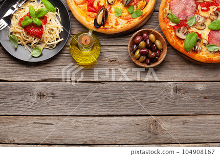 Italian cuisine. Pizza, pasta and toasts Italian cuisine. Pizza, pasta and toasts 104908167