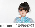 白色背景年輕女性插畫偶像風格AI生成圖像 104909293