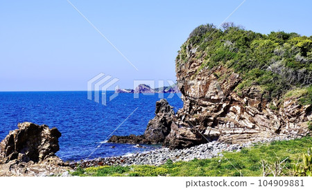 長崎縣壹岐市顯示地殼運動的三崎斷層 長崎縣壹岐市顯示地殼運動的三崎斷層 104909881