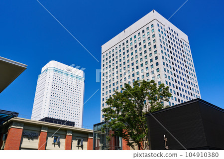 Scenery near Bashamichi Station in Yokohama 104910380